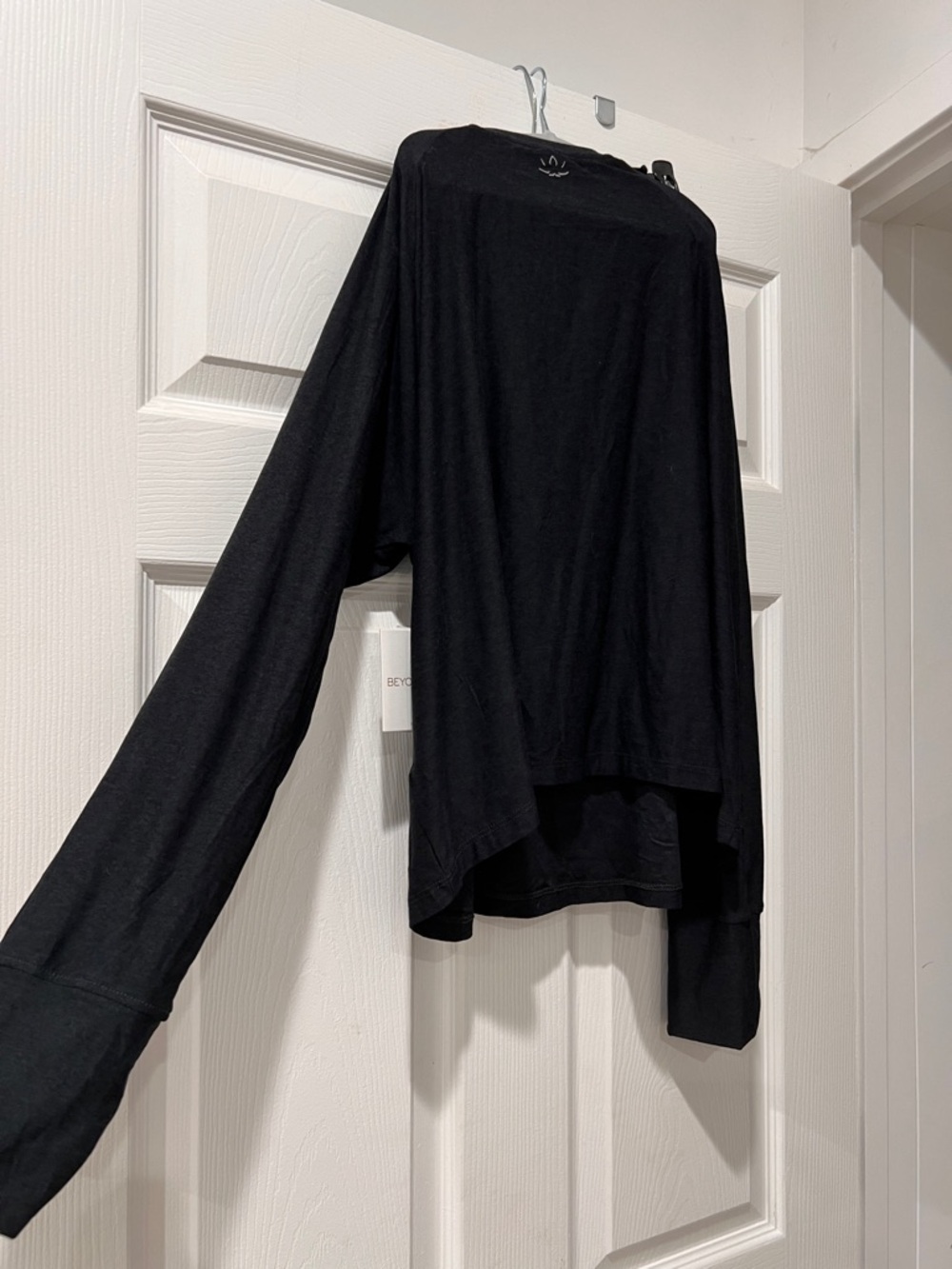 Beyond yoga feather long sleeves tee L